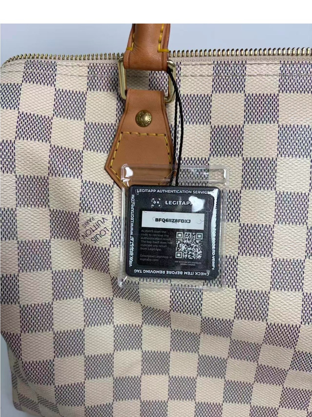 Louis Vuitton Damier Azur Speedy 30 Satchel in Cream and Tan with Gold Hardware - Picture 10 of 10